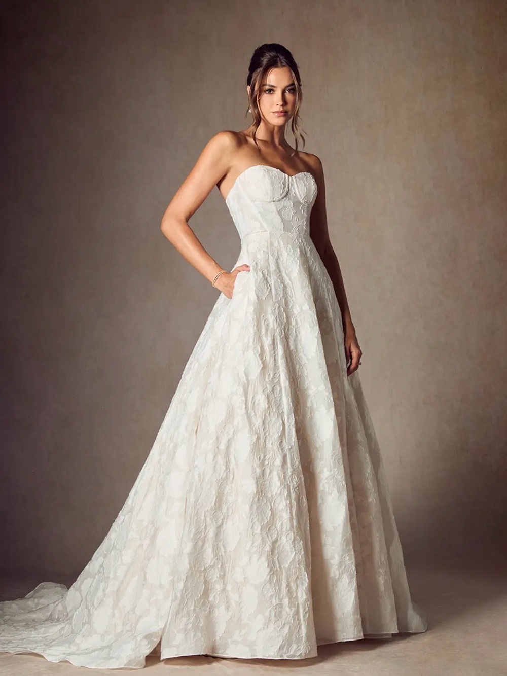 Azazie Meadow in Diamond/Champagne - Never Worn